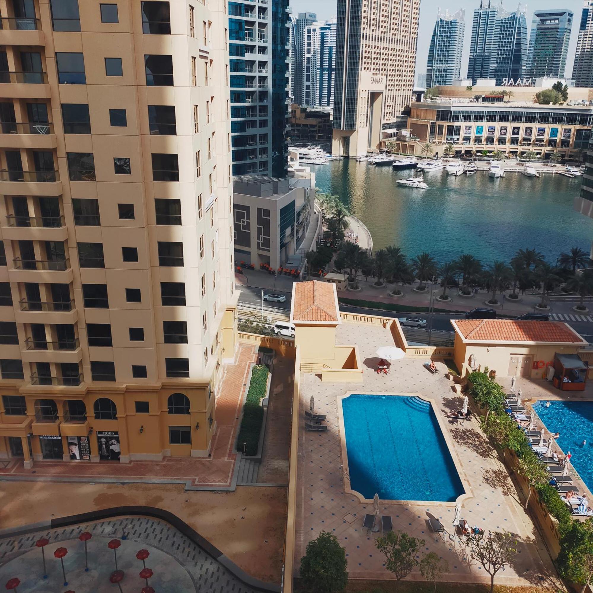 Sea La Vie Hostel Dubai Exterior photo