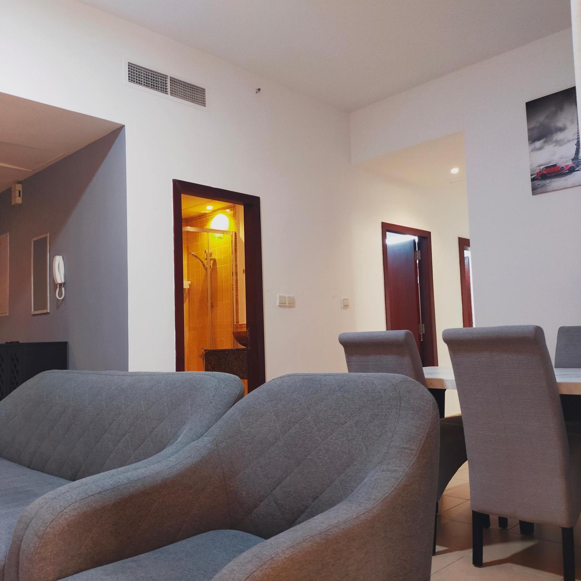 Sea La Vie Hostel Dubai Exterior photo